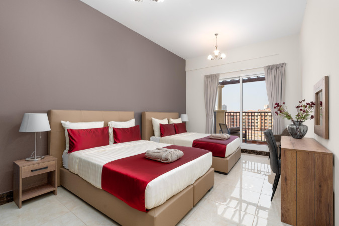 One-Bedroom Apartment with 2 Queen Beds