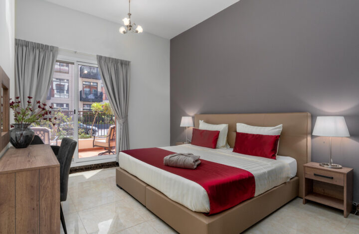 Luxury One Bedrooms Entire Apartment with King Bed
